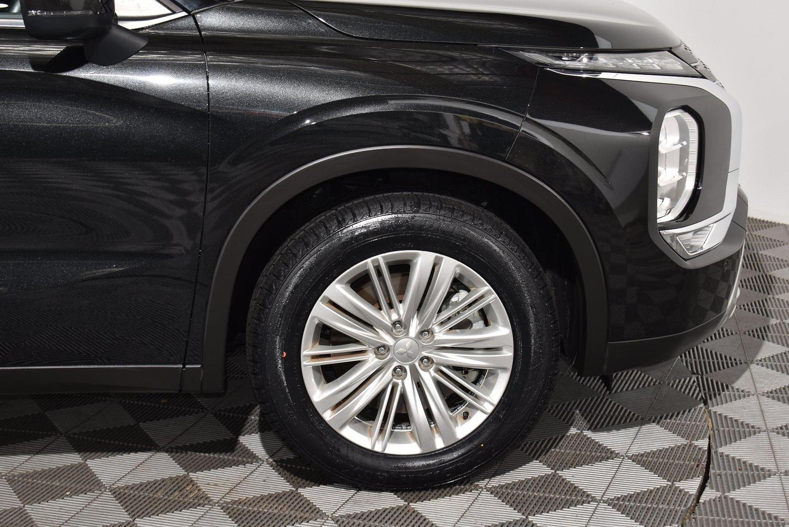 2023 Used Mitsubishi Outlander