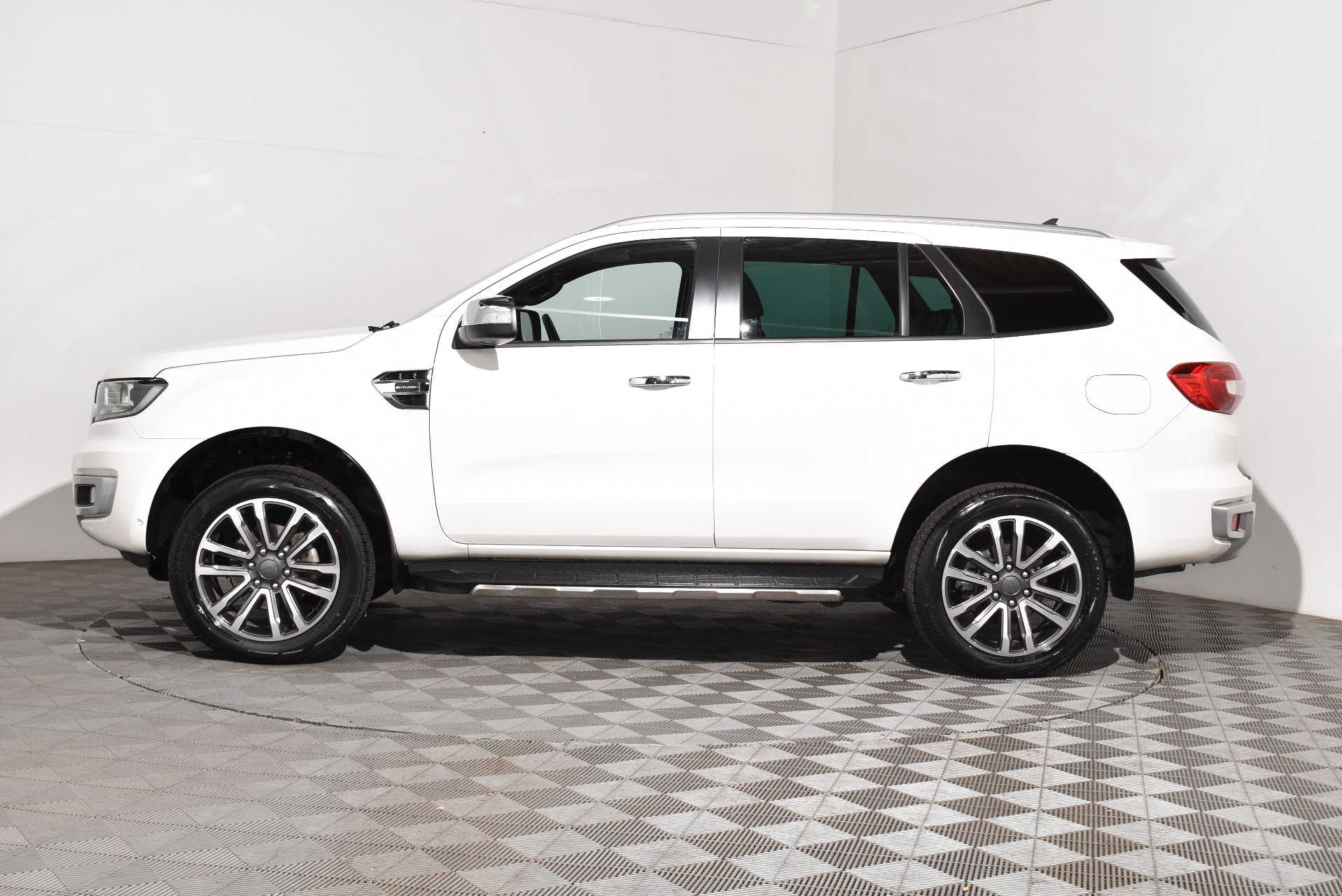 2022 Used Ford Everest