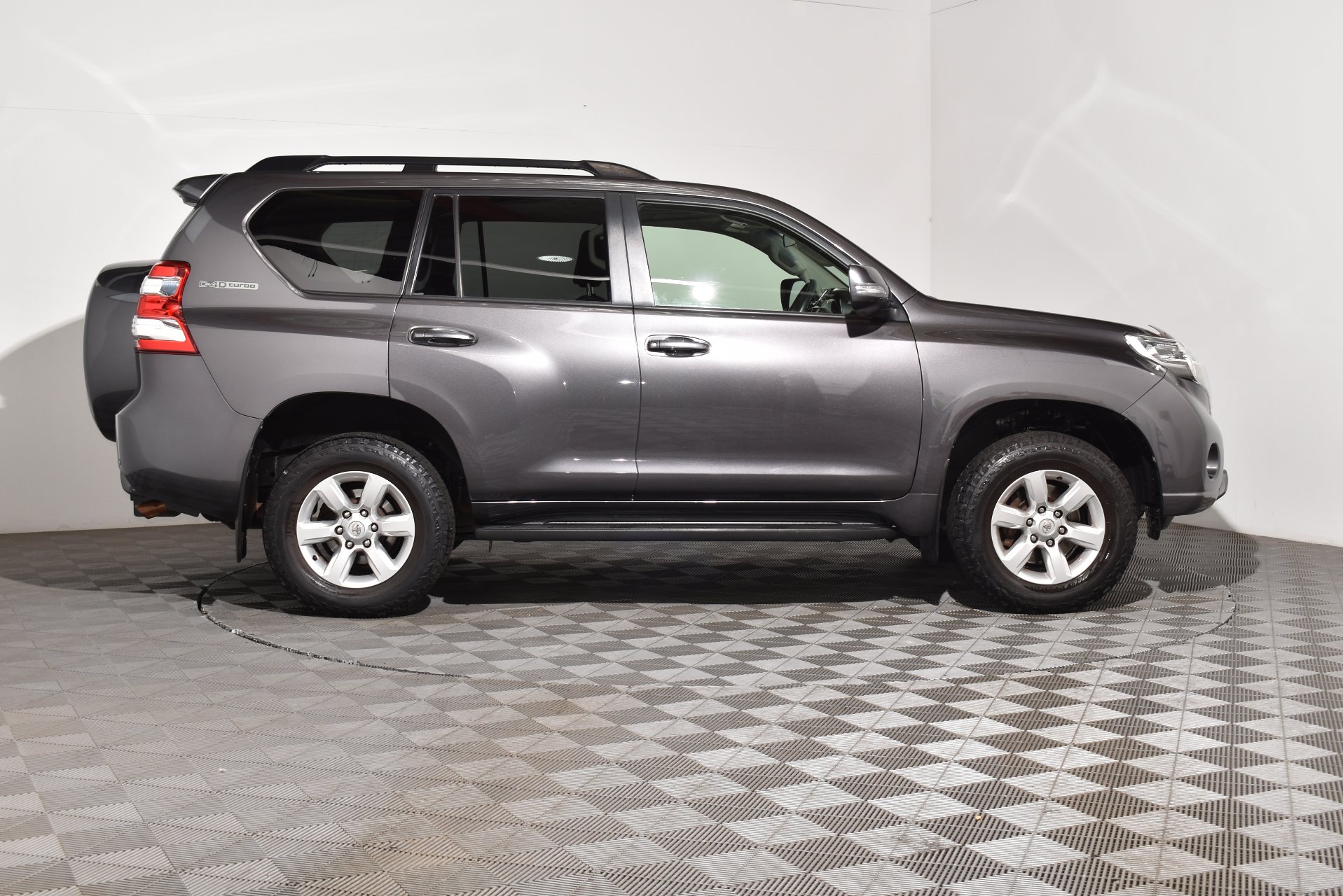 2017 Used Toyota Landcruiser Prado