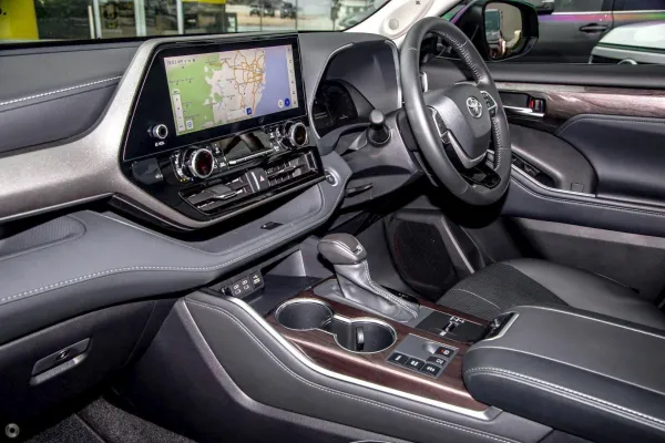 2025 New Toyota Kluger AXUH78R Grande SUV