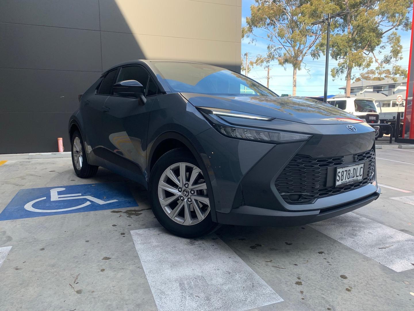 2026 Demo Toyota C-HR ZYX20R GXL SUV