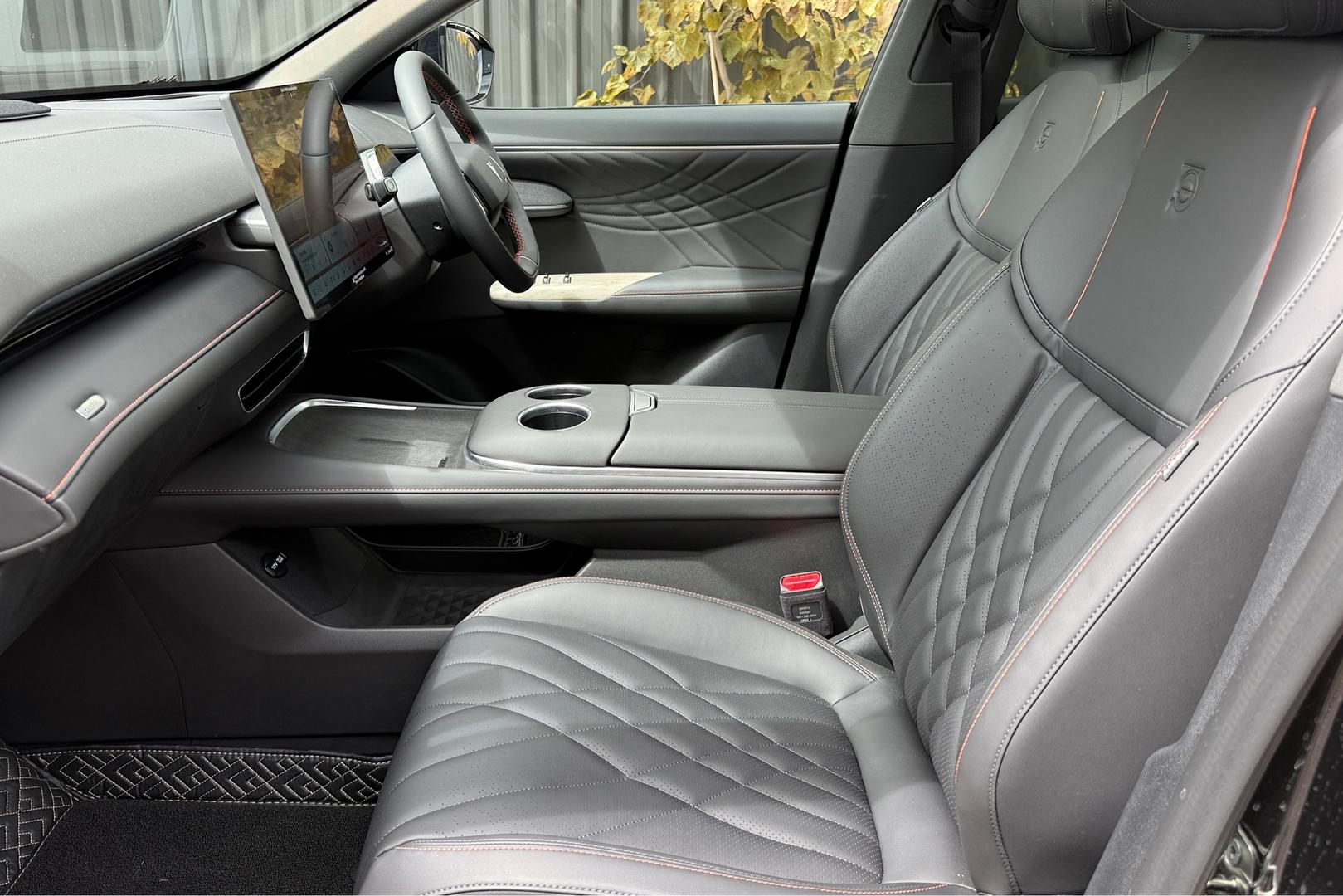 2024 Demo Deepal S07 SUV