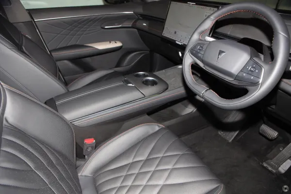 2025 New Deepal S07 SUV