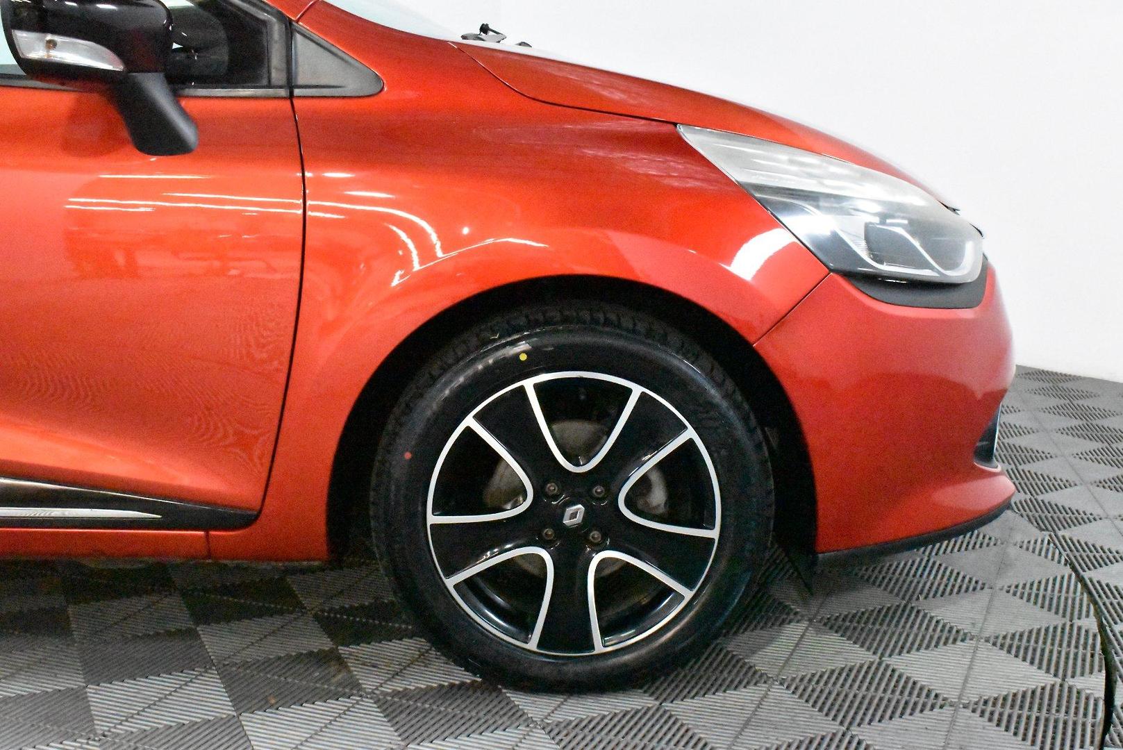 2016 Used Renault Clio IV B98 Expression Hatchback