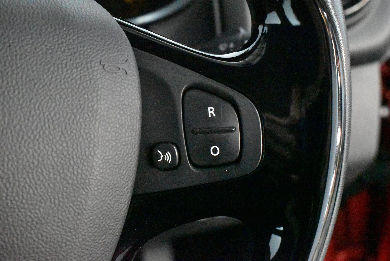 2016 Used Renault Clio IV B98 Expression Hatchback
