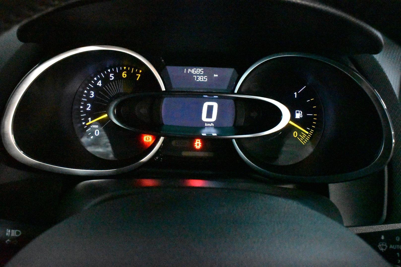 2016 Used Renault Clio IV B98 Expression Hatchback