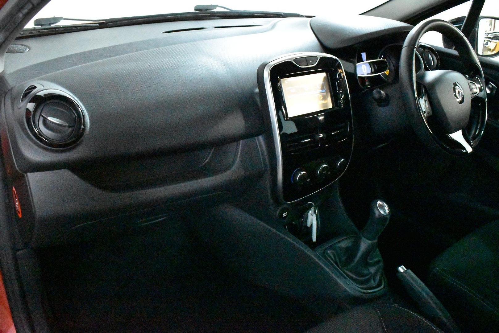 2016 Used Renault Clio IV B98 Expression Hatchback