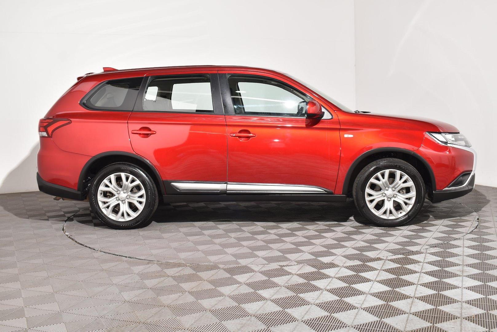 2020 Used Mitsubishi Outlander ZL ES SUV
