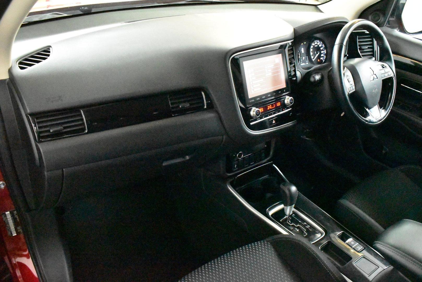 2020 Used Mitsubishi Outlander ZL ES SUV