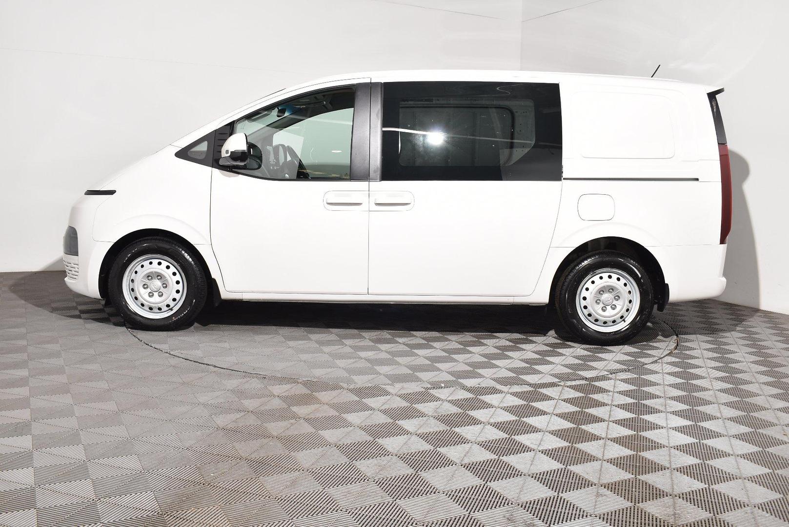 2022 Used Hyundai STARIA LOAD US4.V2 Van