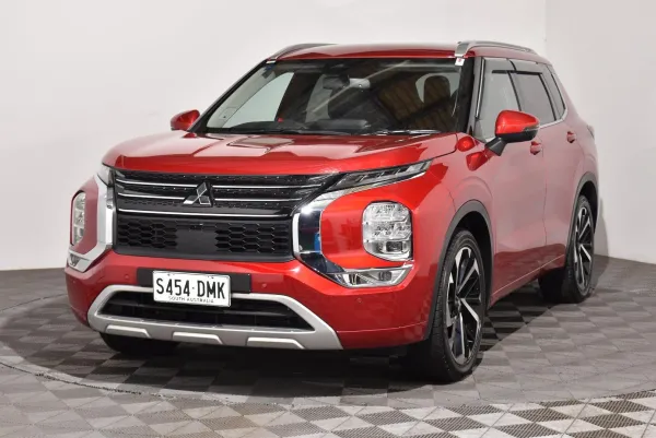 2023 Used Mitsubishi Outlander ZM Exceed SUV