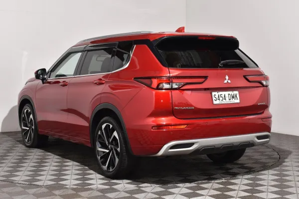 2023 Used Mitsubishi Outlander ZM Exceed SUV