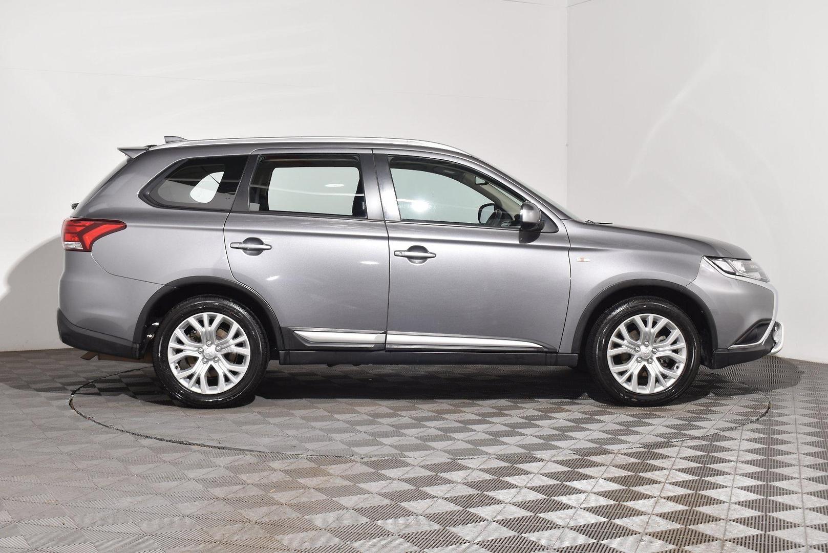 2020 Used Mitsubishi Outlander ZL ES SUV