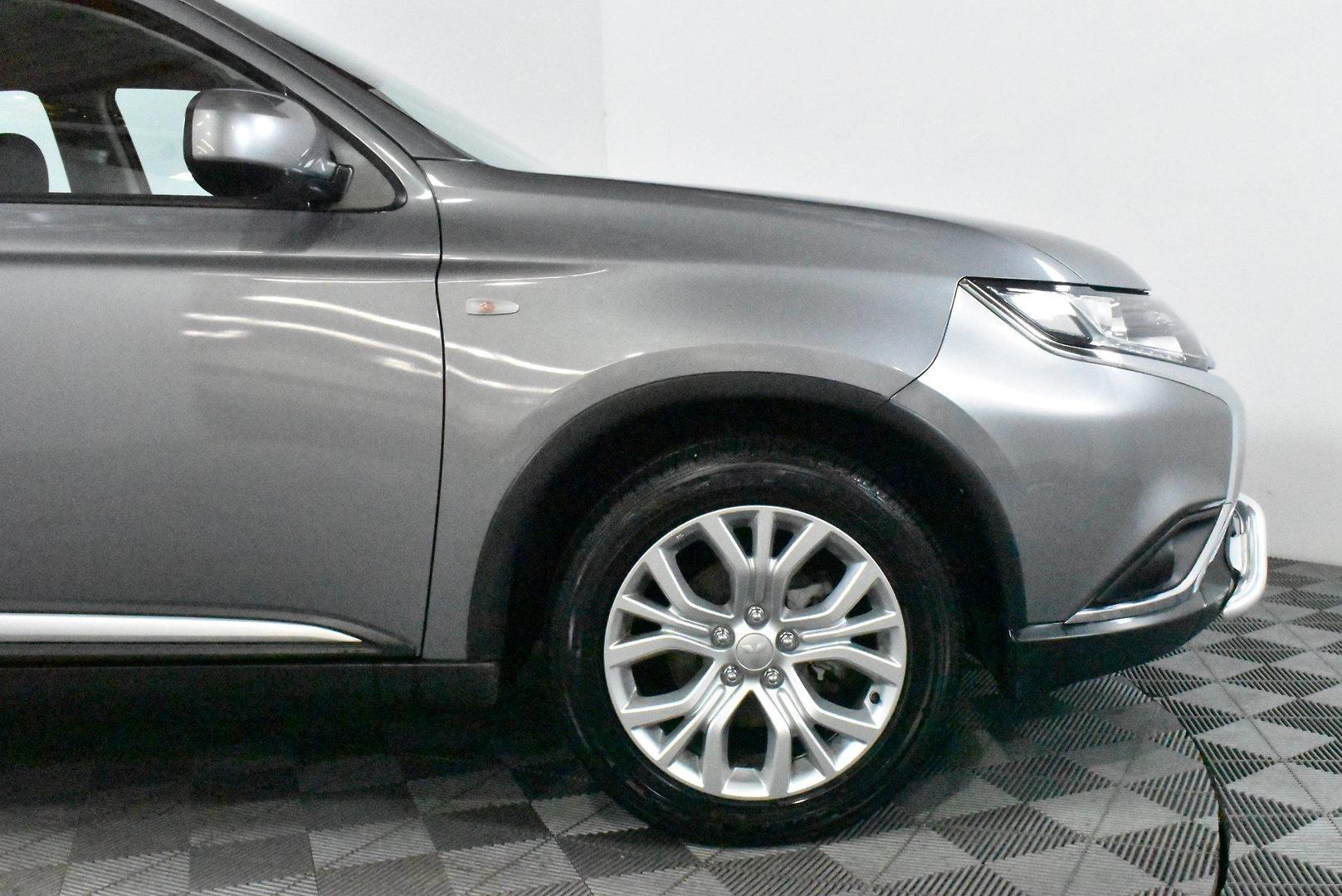 2020 Used Mitsubishi Outlander ZL ES SUV