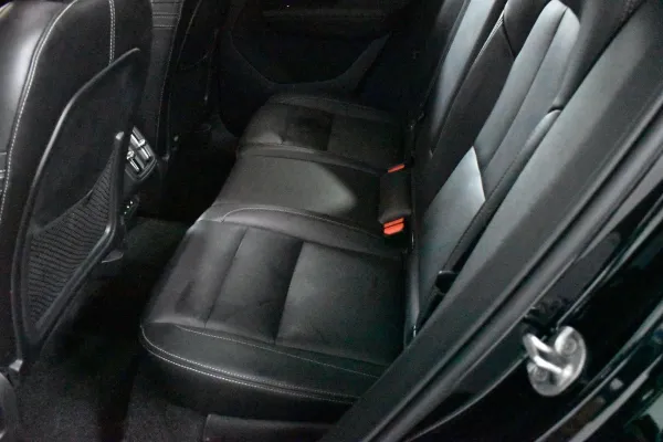 2022 Used Volvo XC40 Ultimate B5 Dark SUV