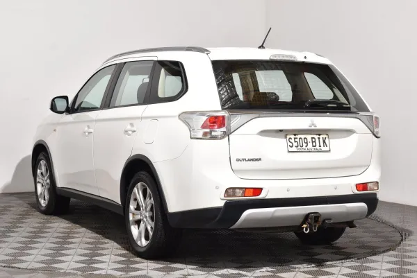 2014 Used Mitsubishi Outlander ZJ ES SUV