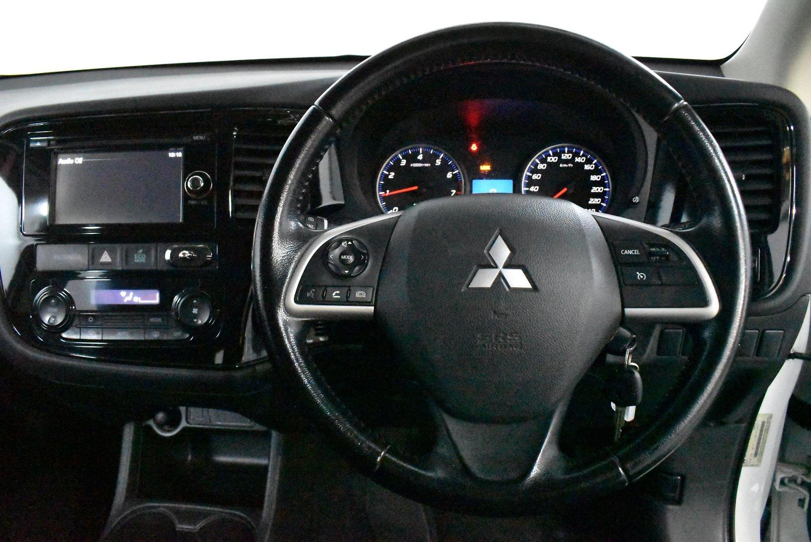 2014 Used Mitsubishi Outlander ZJ ES SUV