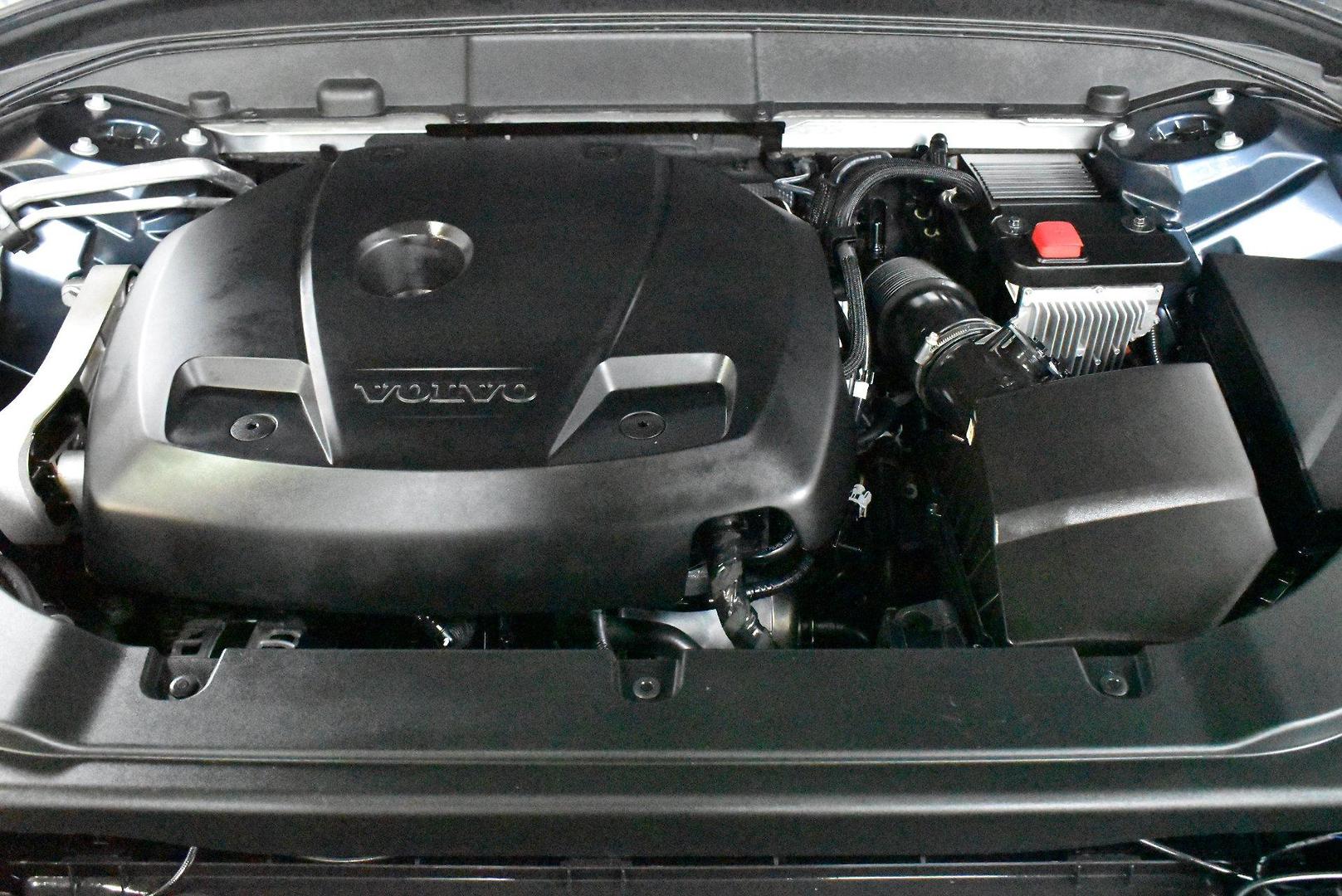 2020 Used Volvo XC60 T5 Momentum SUV