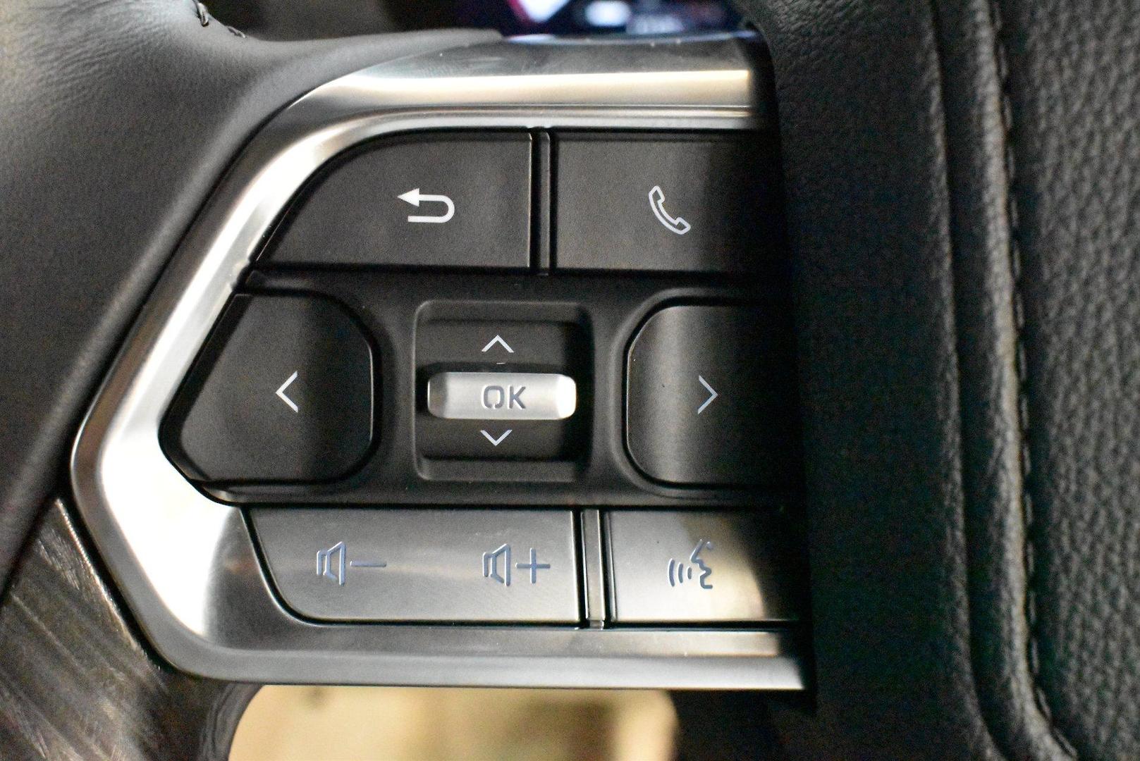 2025 Used Toyota Landcruiser FJA300R Sahara ZX SUV