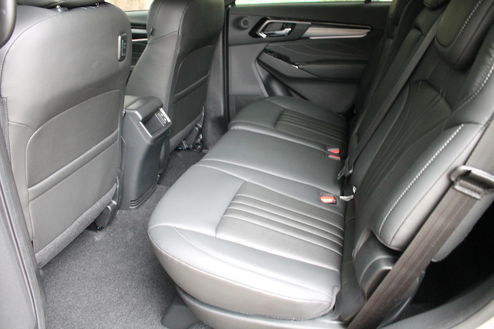 2025 Demo Isuzu MU-X LST SUV
