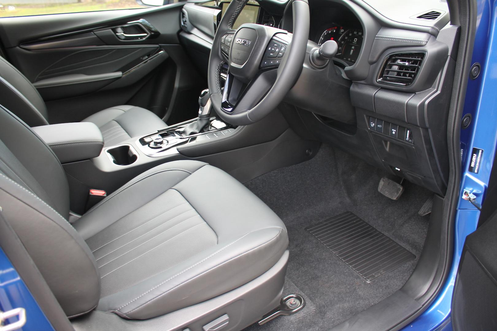 2025 Demo Isuzu MU-X LST SUV