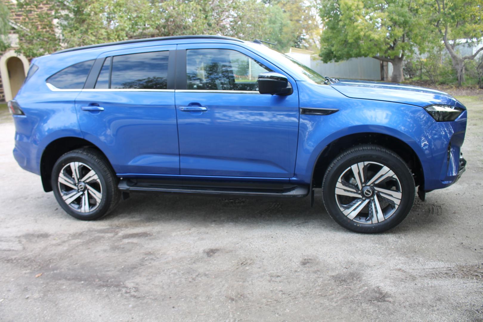 2025 Demo Isuzu MU-X LST SUV