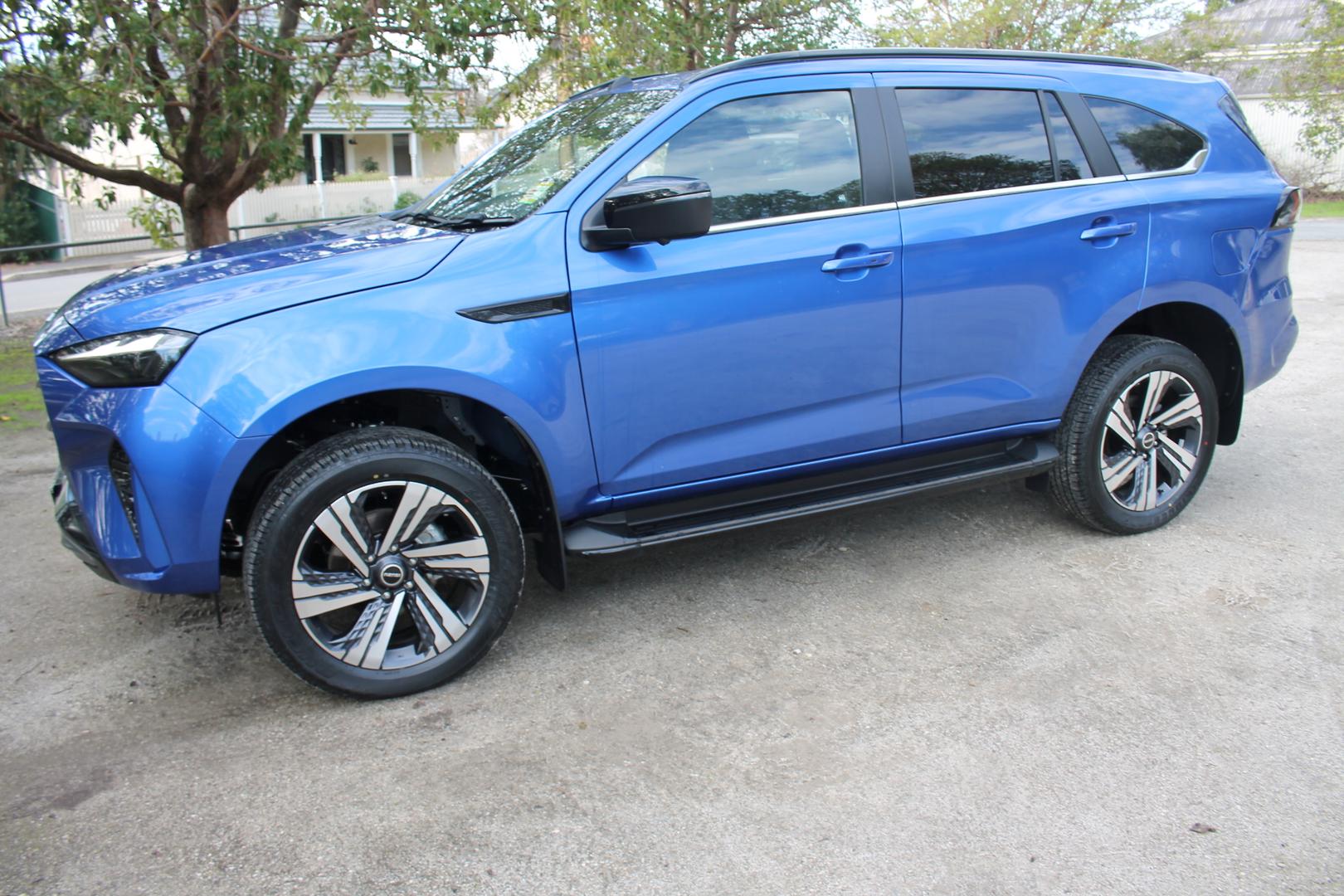 2025 Demo Isuzu MU-X LST SUV