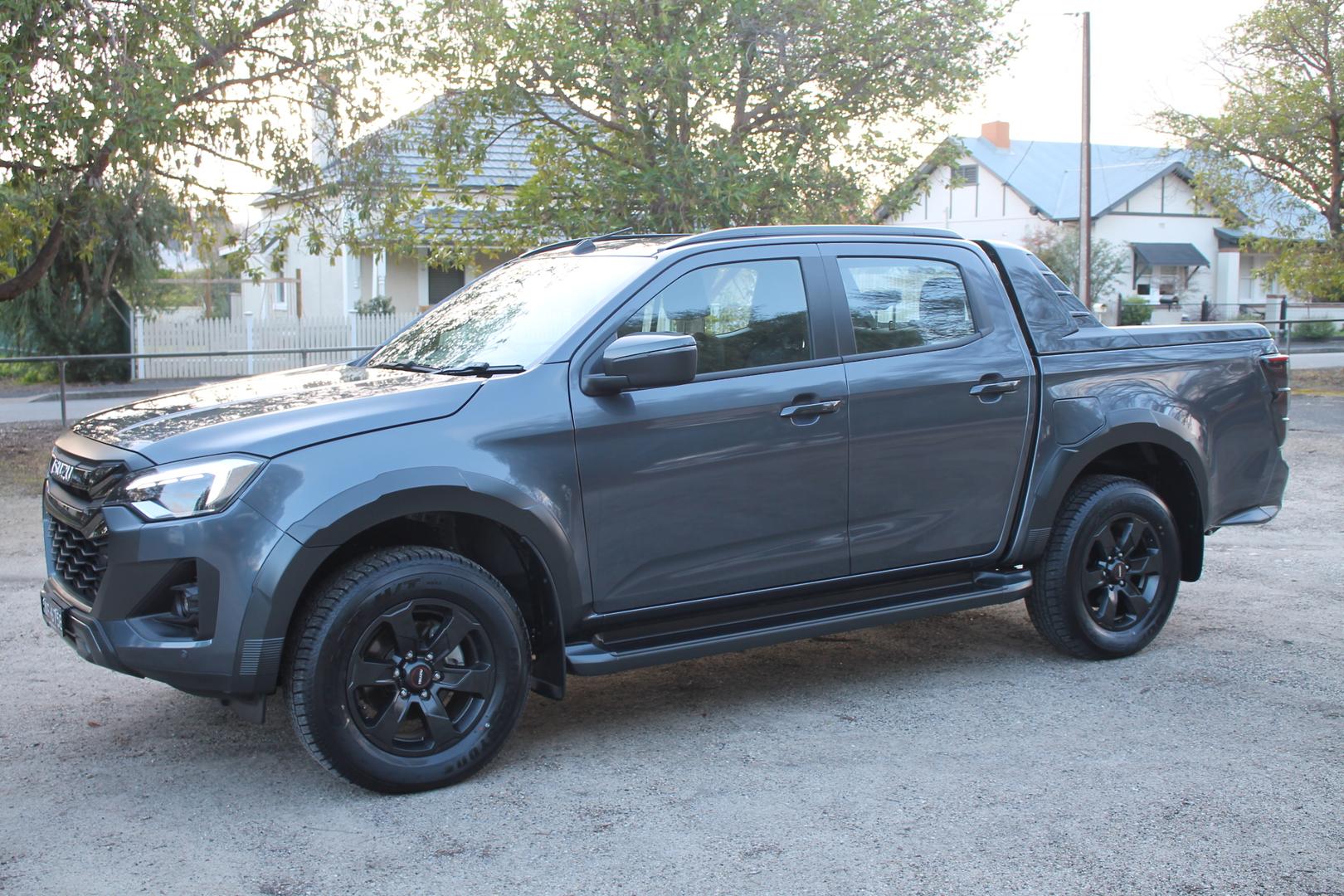 2025 Demo Isuzu D-MAX XTERRAIN Utility