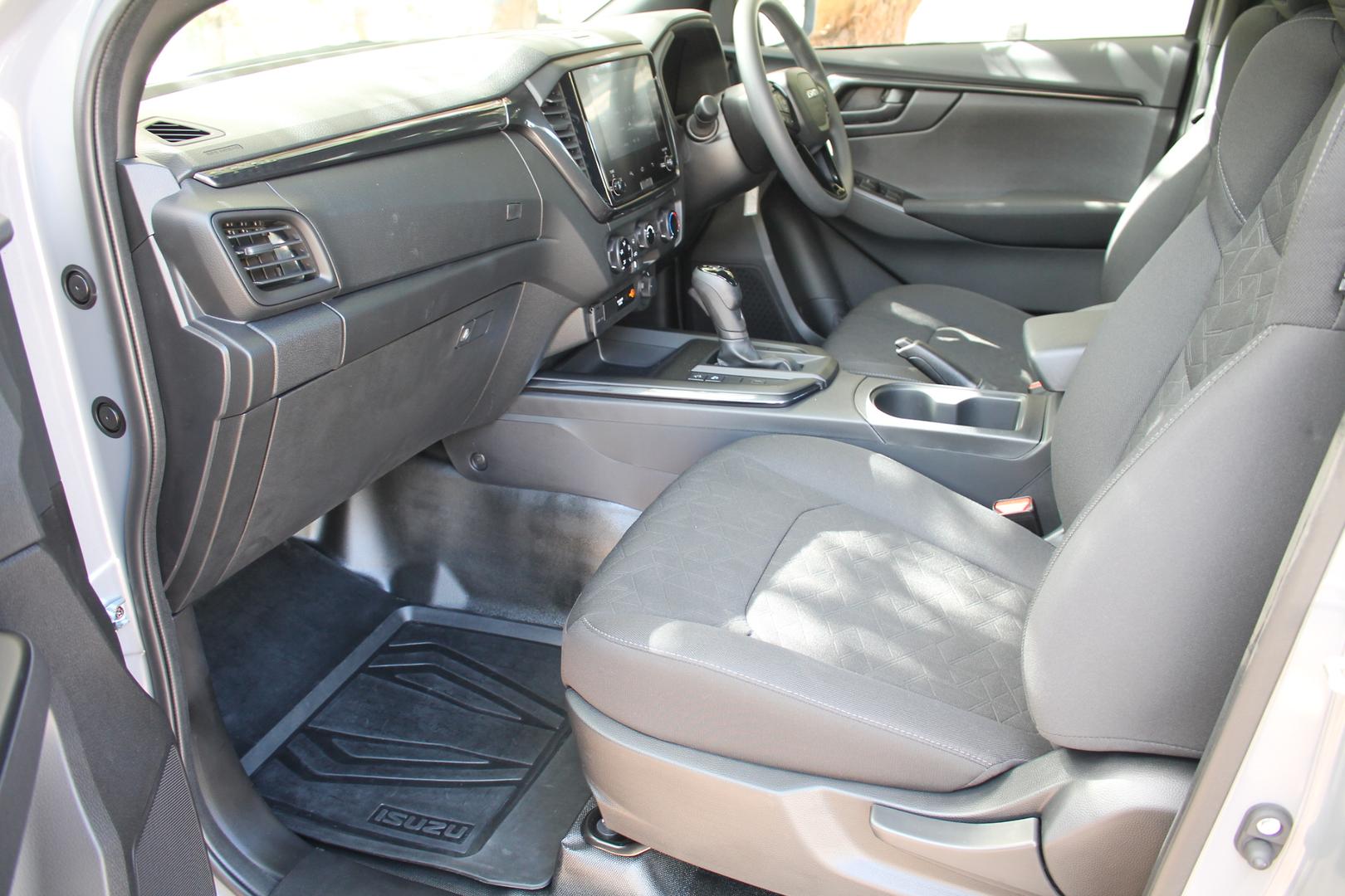 2025 Demo Isuzu D-MAX XRIDER Utility