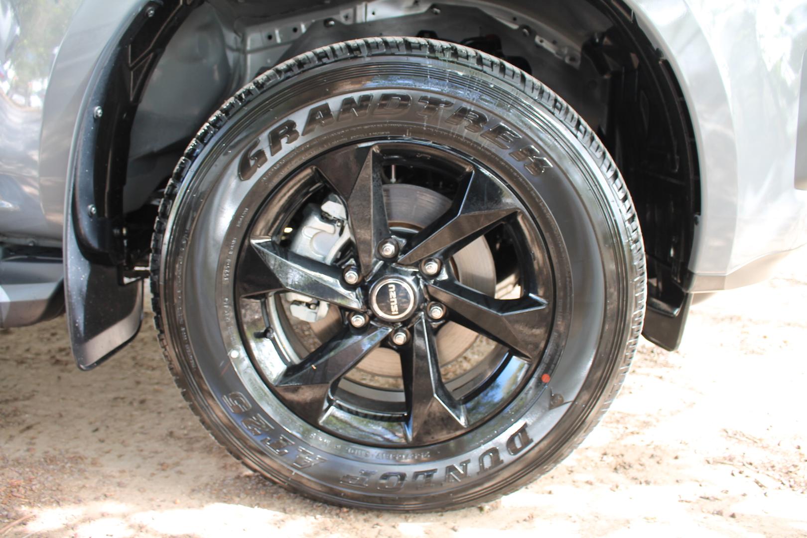 2025 Demo Isuzu D-MAX XRIDER Utility