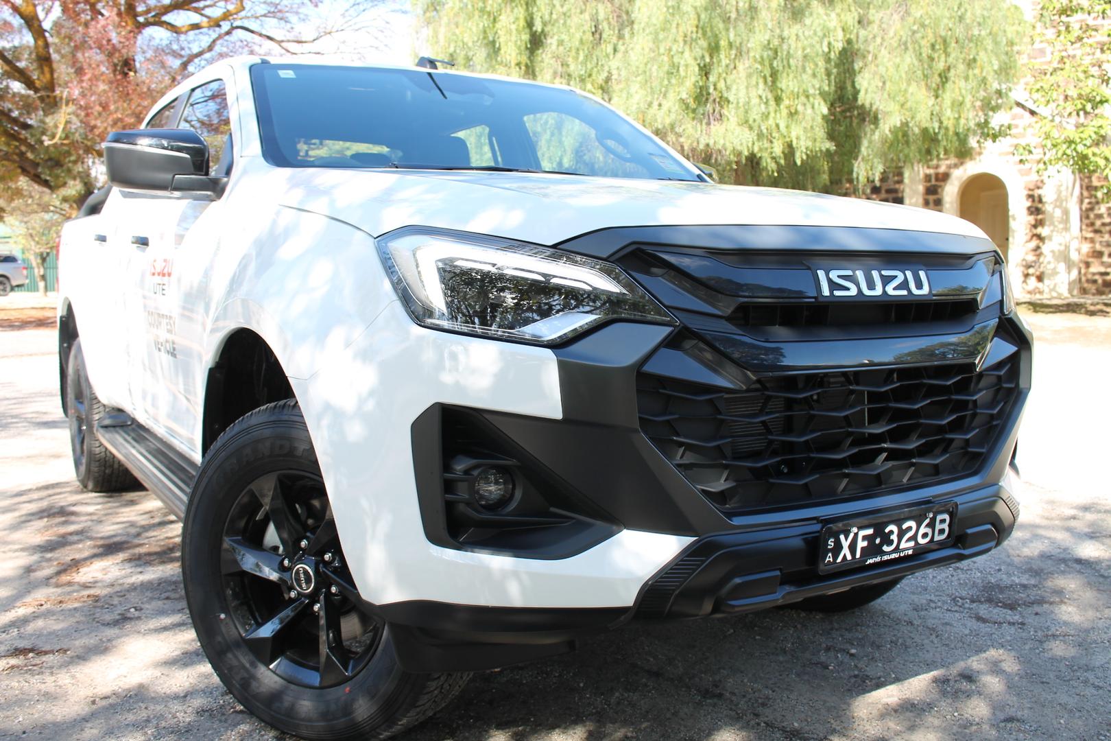 2025 Demo Isuzu D-MAX XRIDER Utility