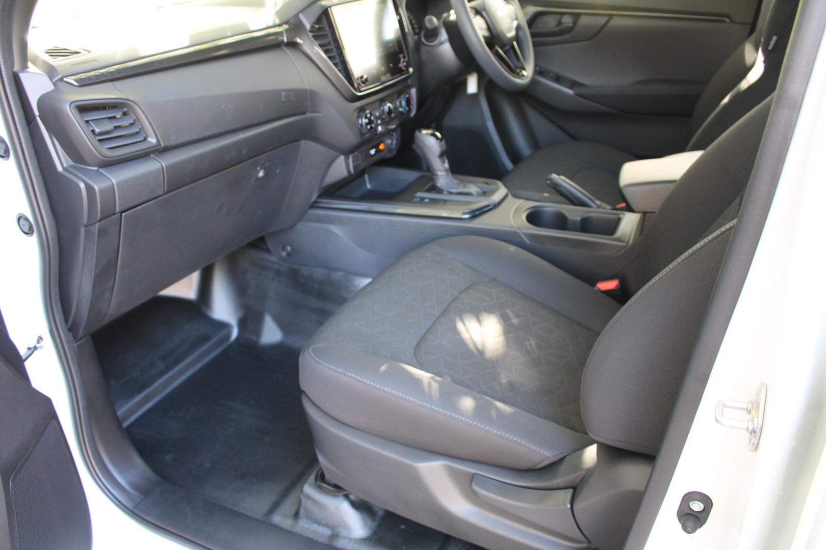 2025 Demo Isuzu D-MAX XRIDER Utility