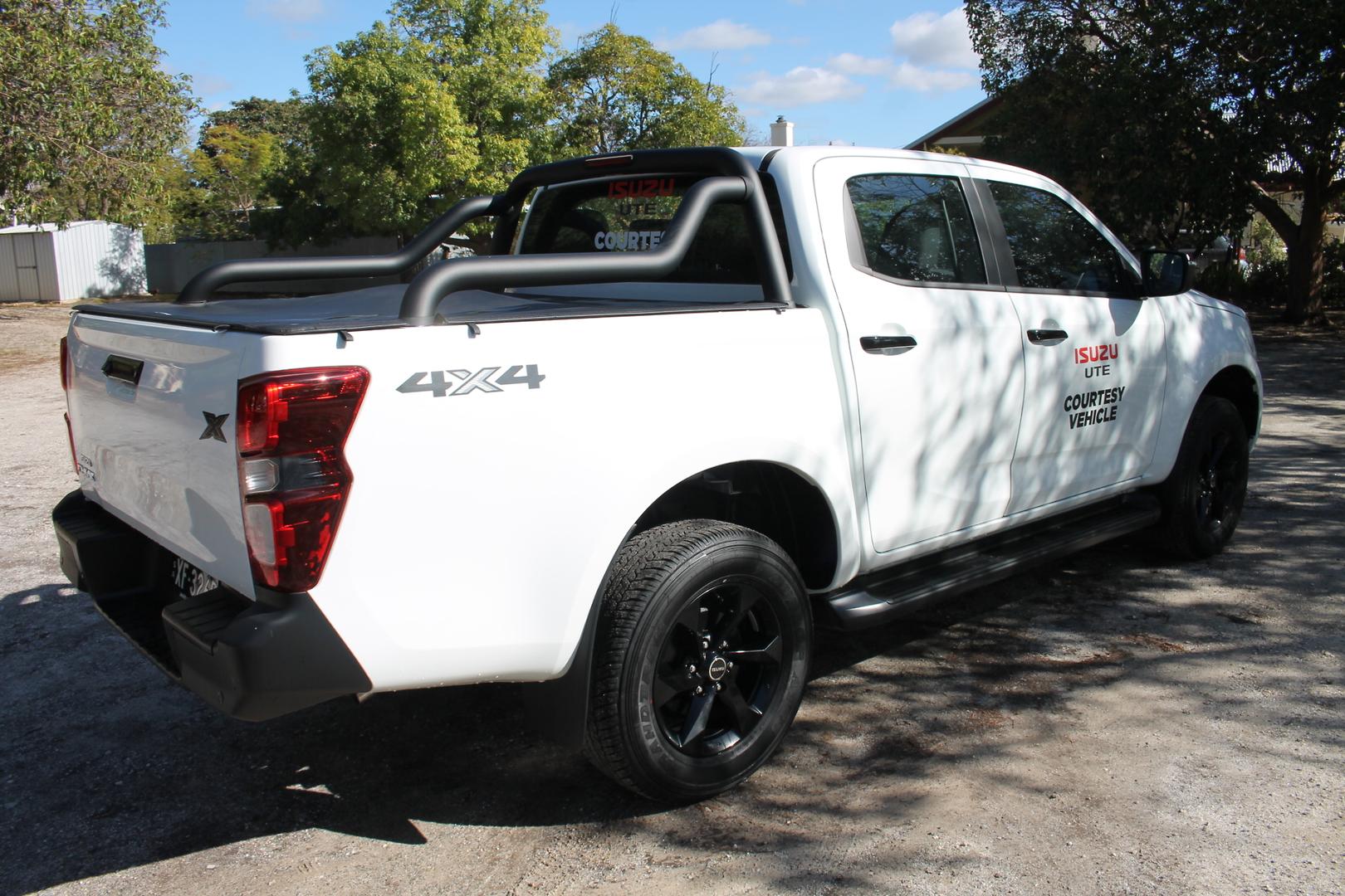 2025 Demo Isuzu D-MAX XRIDER Utility