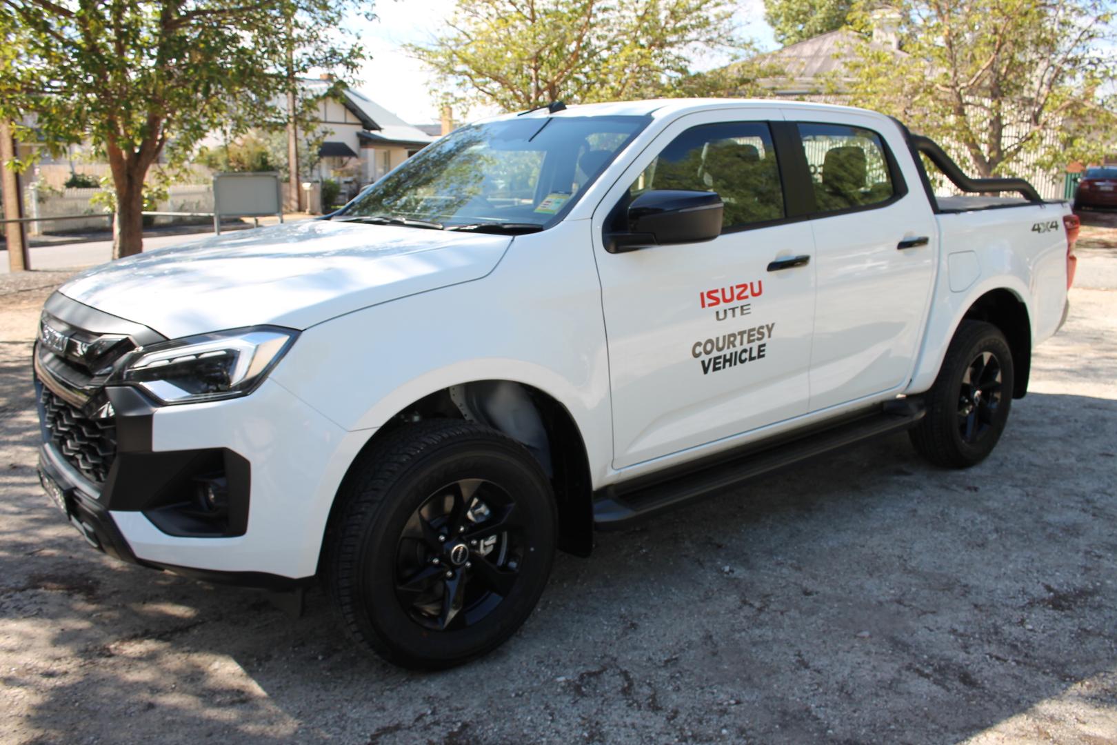 2025 Demo Isuzu D-MAX XRIDER Utility