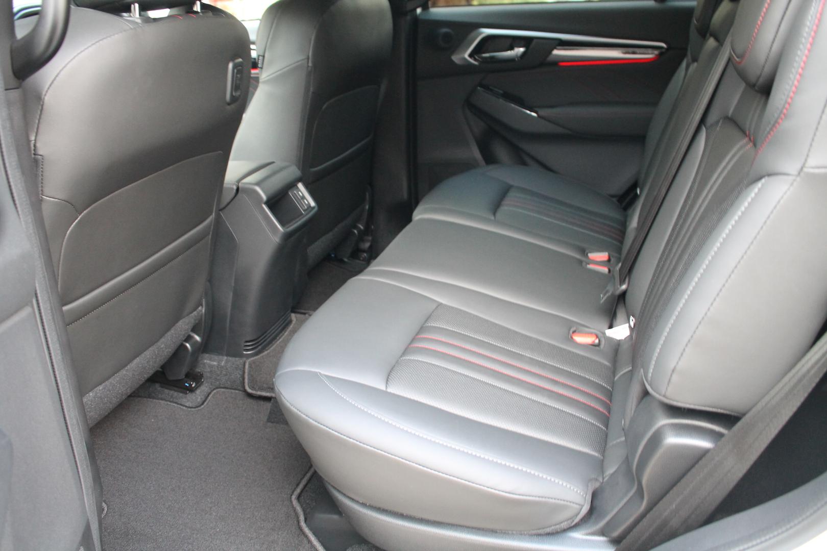 2025 Demo Isuzu MU-X XTERRAIN SUV