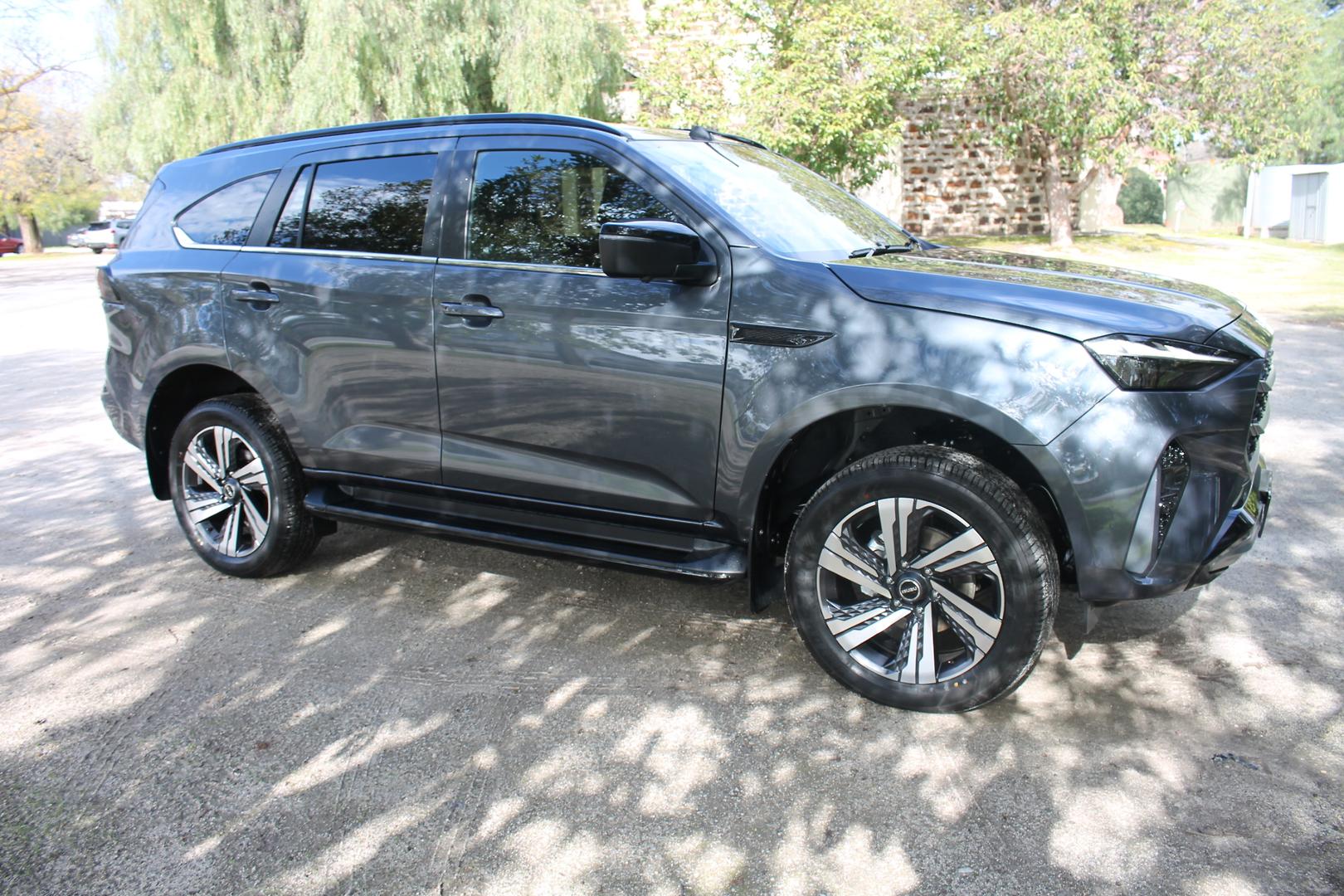 2025 Demo Isuzu MU-X LST SUV