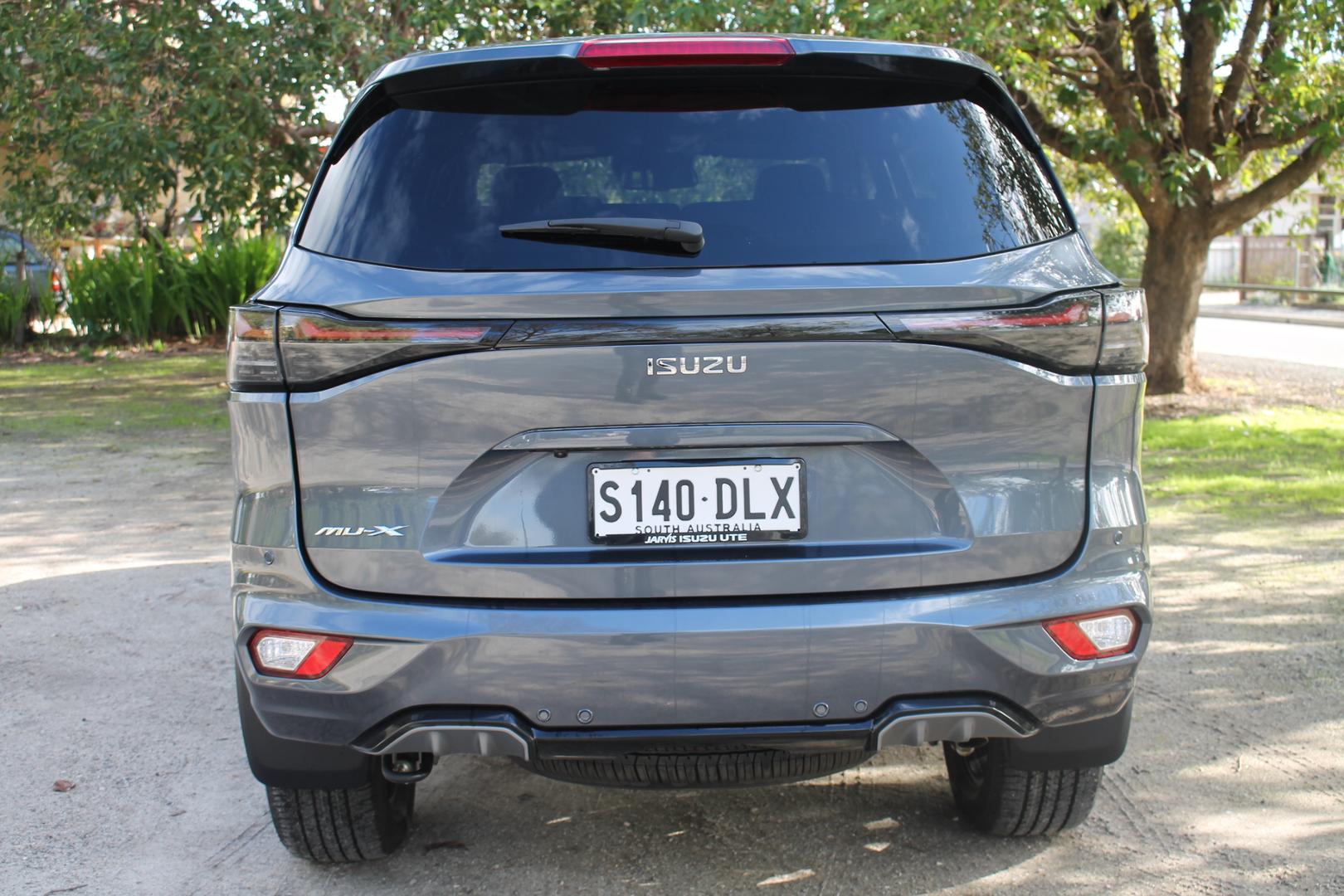 2025 Demo Isuzu MU-X LST SUV