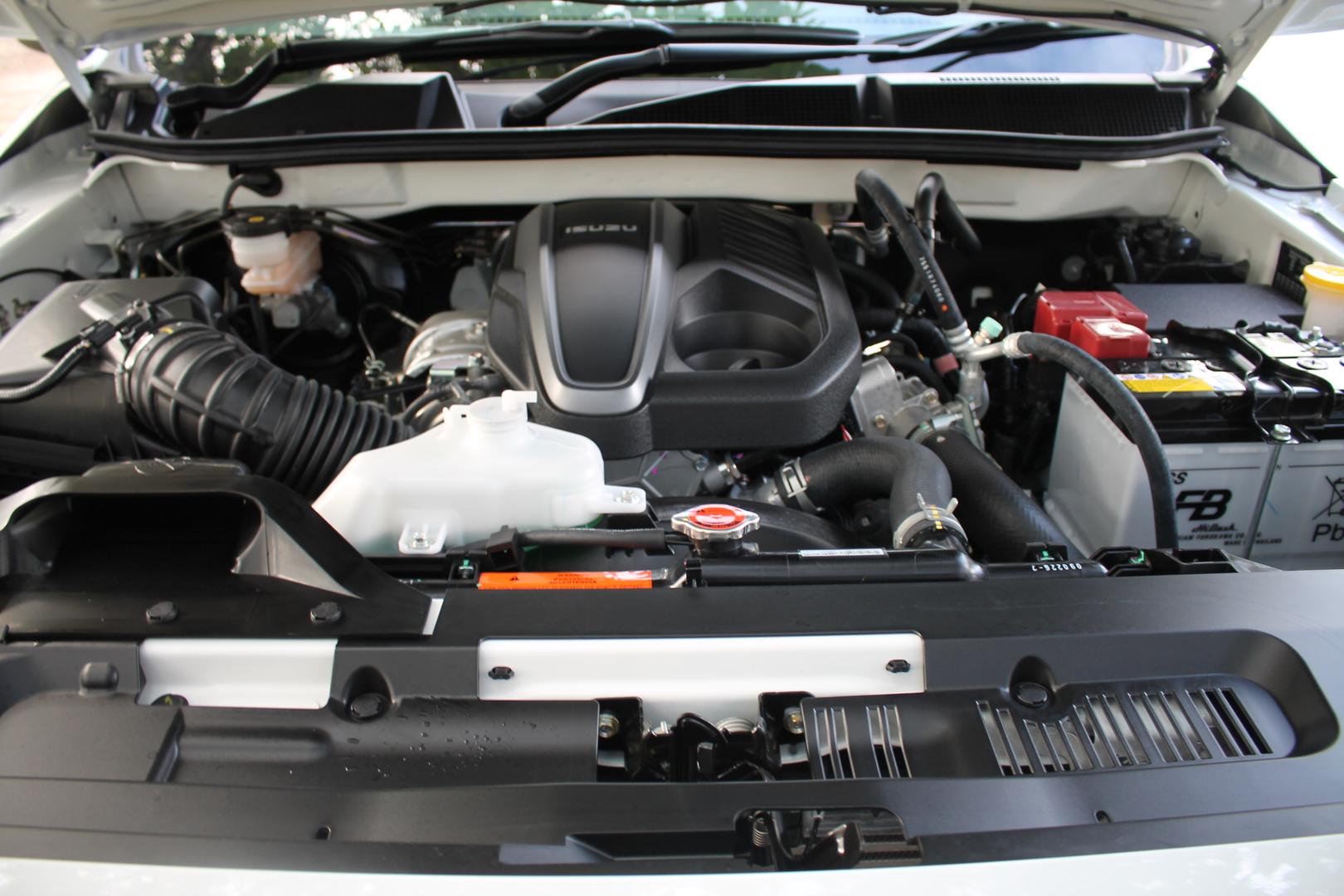 2025 Demo Isuzu MU-X LSM SUV
