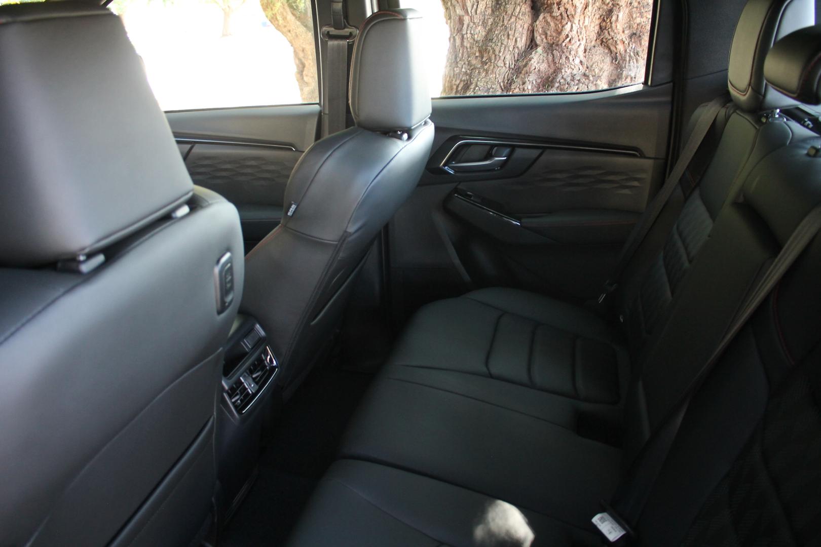 2025 Demo Isuzu D-MAX XTERRAIN Ute