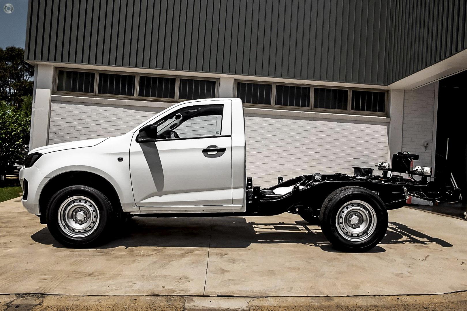2025 New Isuzu D-MAX SX High Ride Cab Chassis