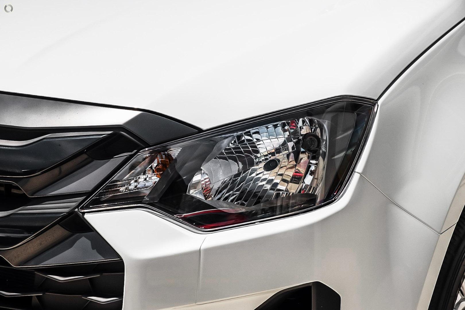 2025 New Isuzu D-MAX SX High Ride Cab Chassis