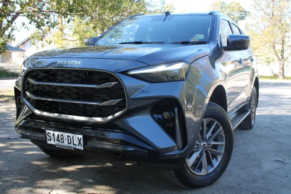 2025 Demo Isuzu MU-X LSU SUV