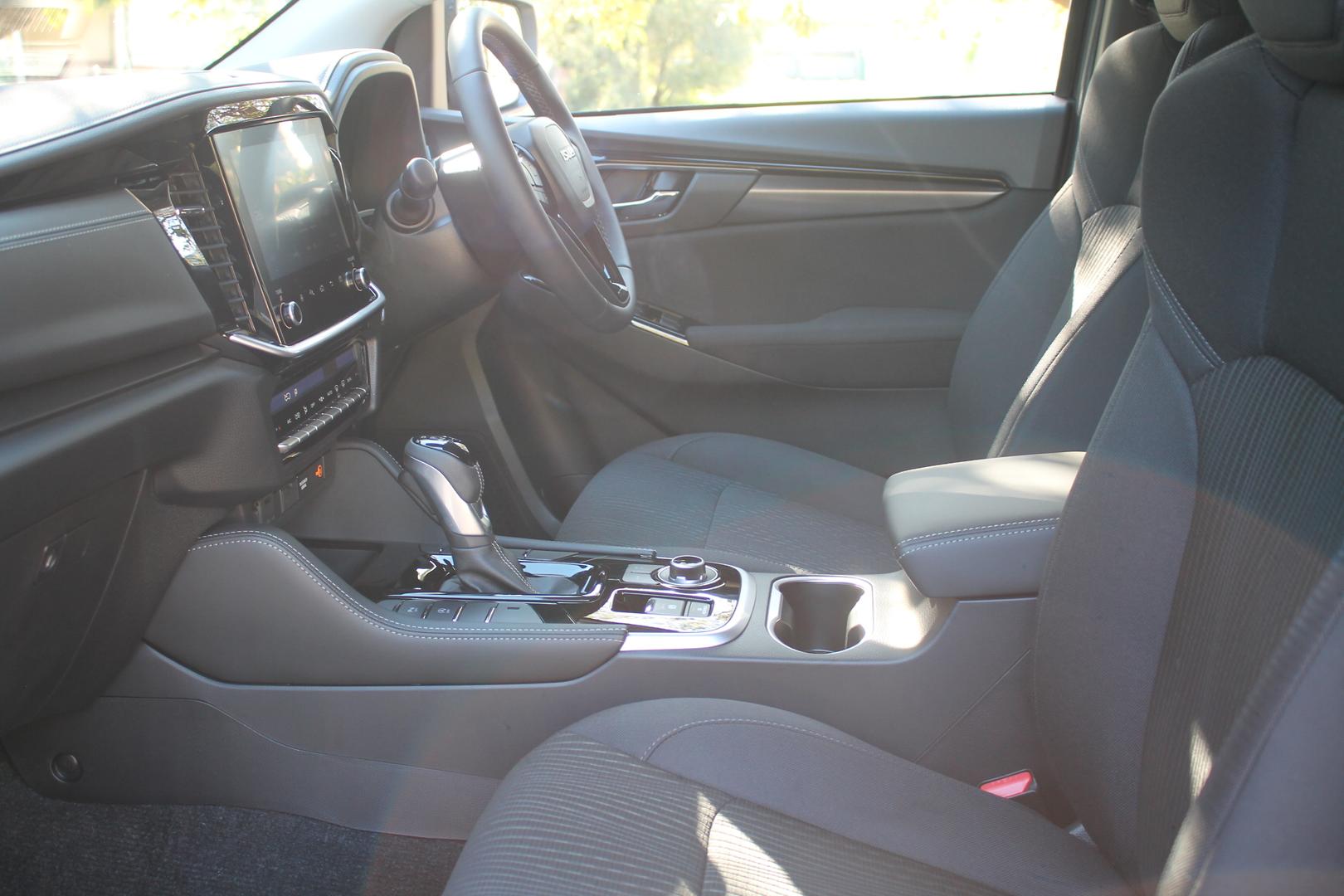 2025 Demo Isuzu MU-X LSU SUV