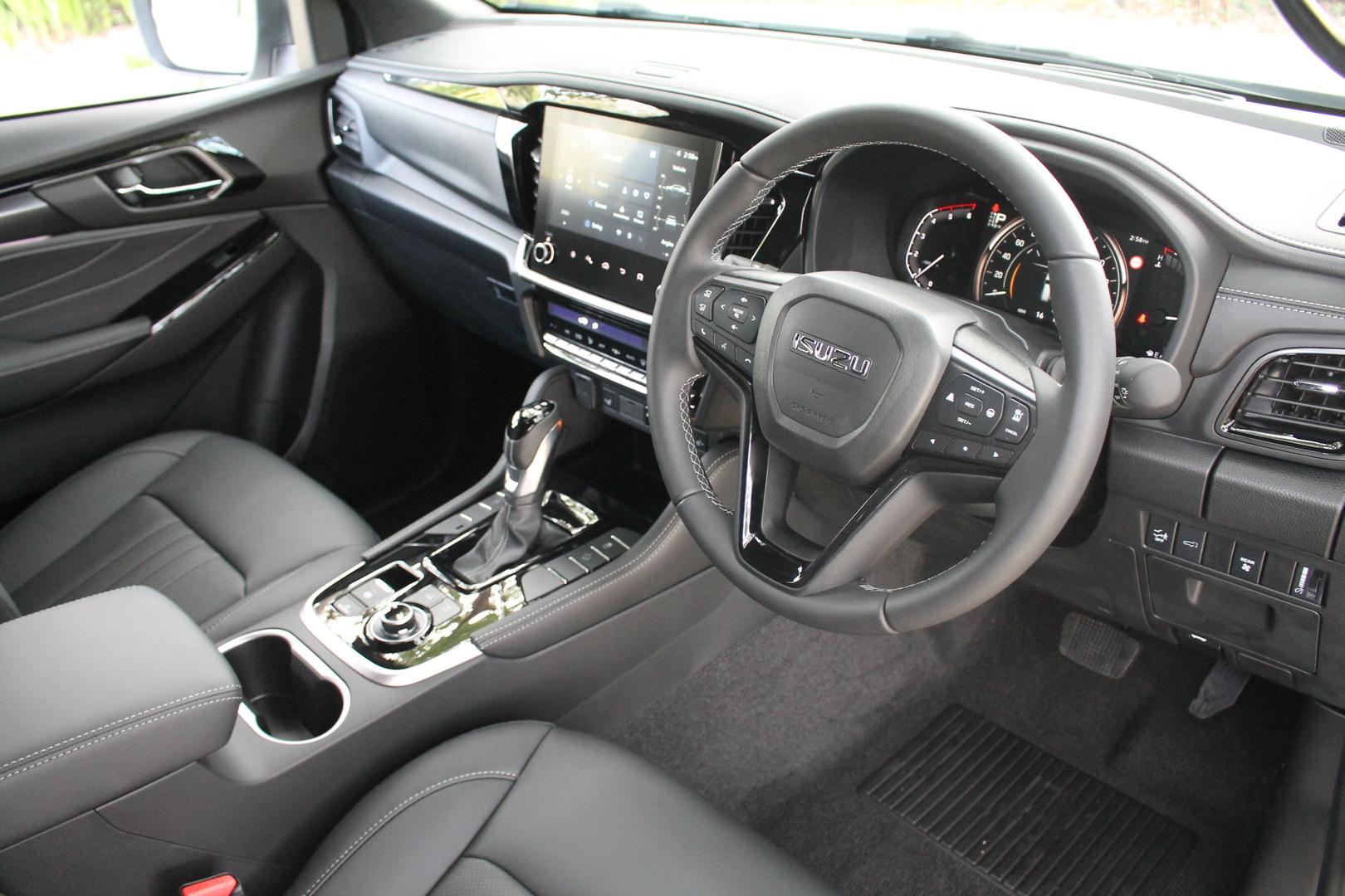 2025 Demo Isuzu MU-X LST SUV