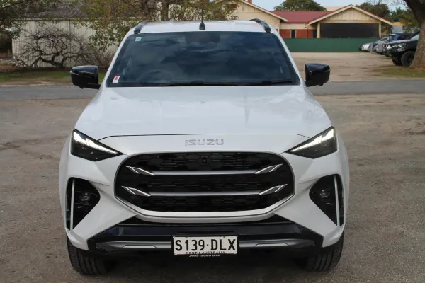 2025 Demo Isuzu MU-X LST SUV