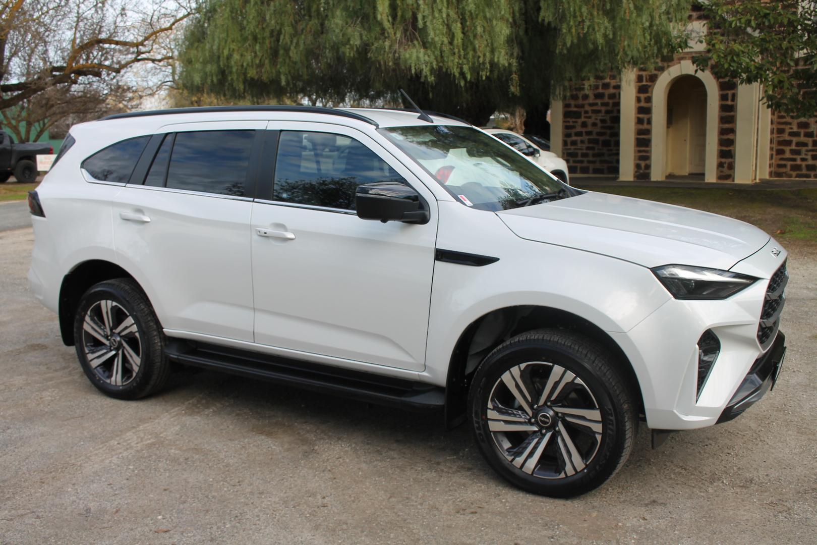 2025 Demo Isuzu MU-X LST SUV