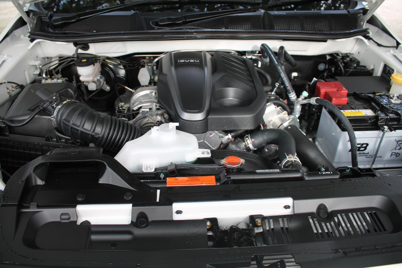 2025 Demo Isuzu MU-X LST SUV