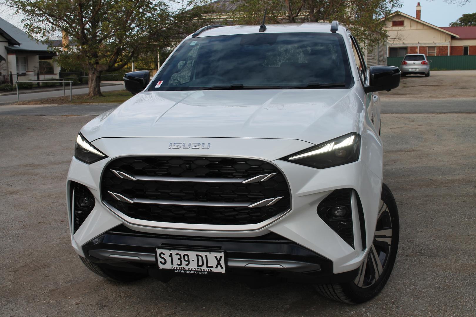 2025 Demo Isuzu MU-X LST SUV