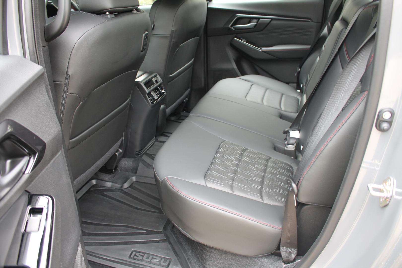 2025 Demo Isuzu D-MAX XTERRAIN Ute