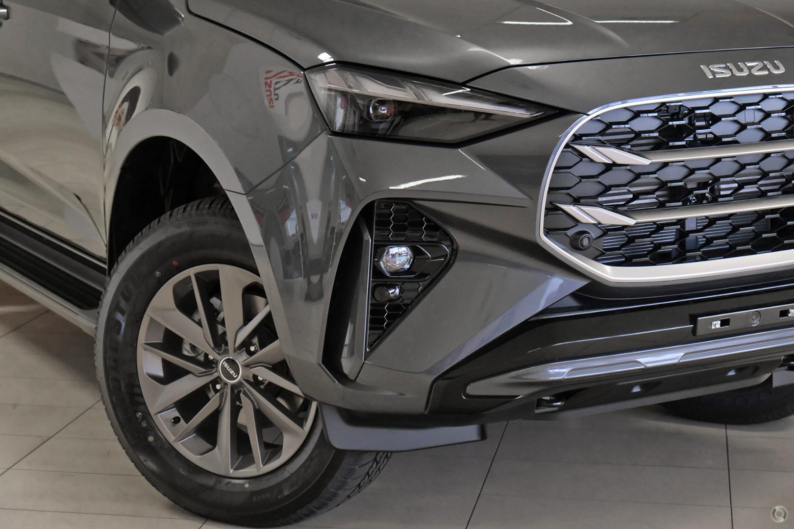 2025 New Isuzu MU-X LSU SUV